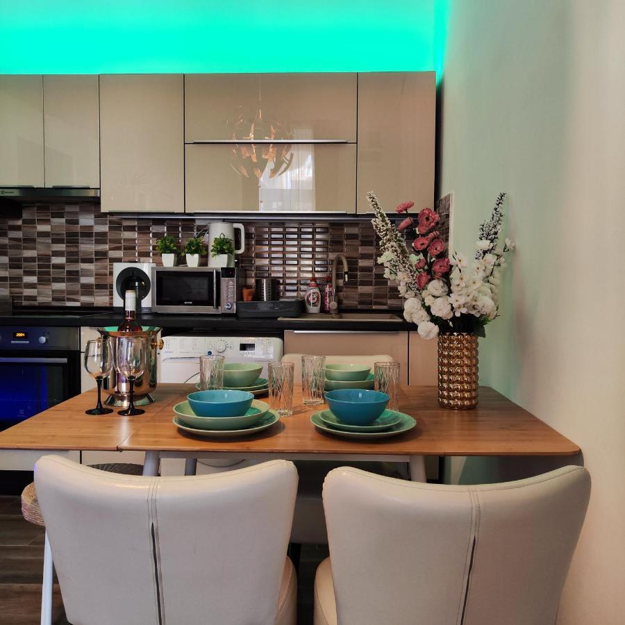 Dolce Vita Supremier Apartment Budapest Ngoại thất bức ảnh
